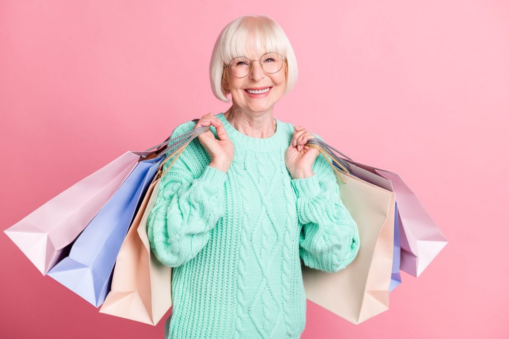 6 Thrifty Tips for Seniors to Save Money on New Clothes