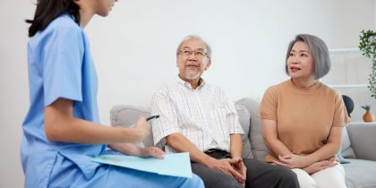 patients talking to nurse