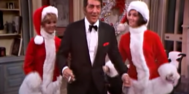 Dean Martin's Live Performance of 'A Marshmallow World'