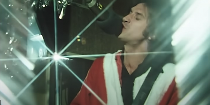 'Father Christmas,' The Kinks' 1977 Anti-Christmas Anthem