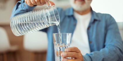 8 Surprisingly Easy Tricks for Seniors to Stay Hydrated