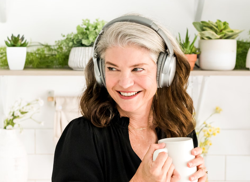 lady with headphones coffee