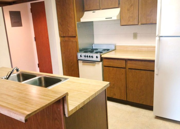 Landmark Kitchen4 700x500 1 1