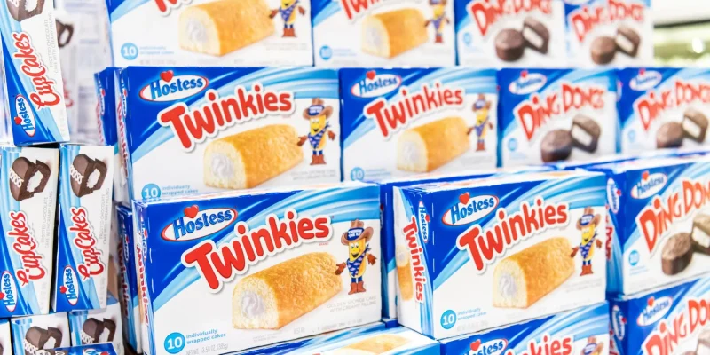 Los Angeles, CA/USA 4/10/2019 Pile of boxes of Twinkies brand cakes for sale at a supermarket aisle