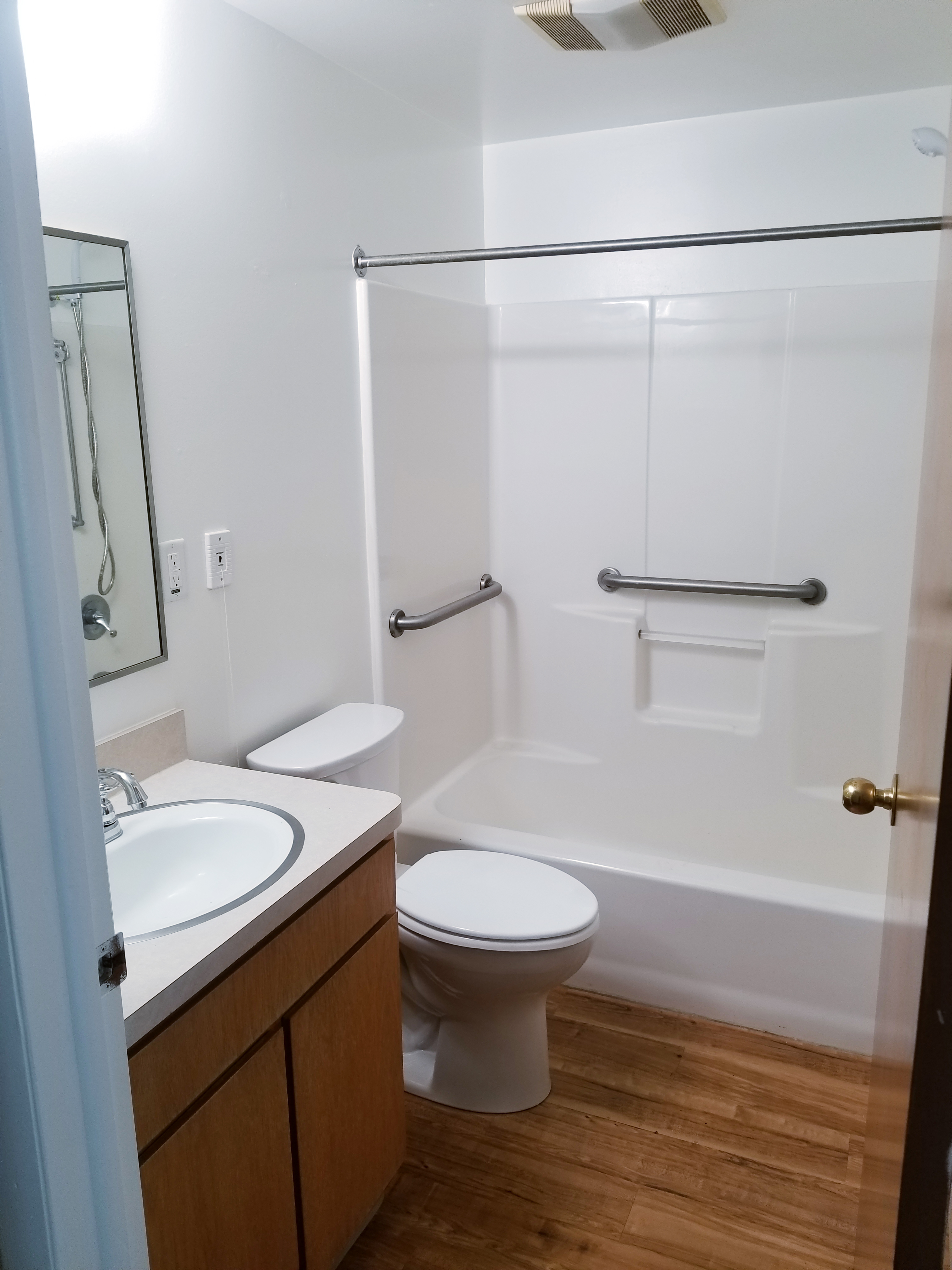 IOOF Bathroom2
