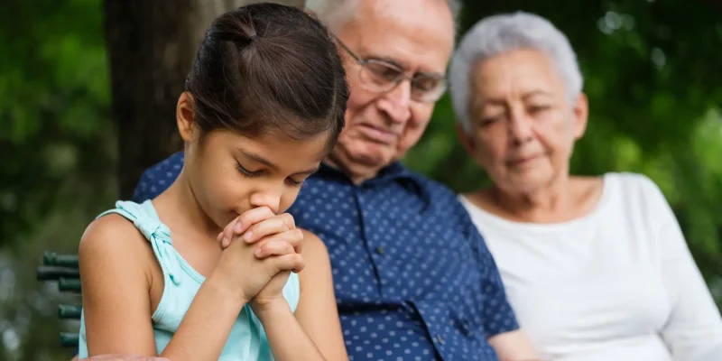 praying with grandparents