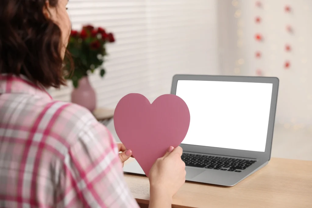 heart laptop