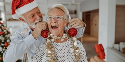 10 Ways to Save Money on Holiday Entertainment