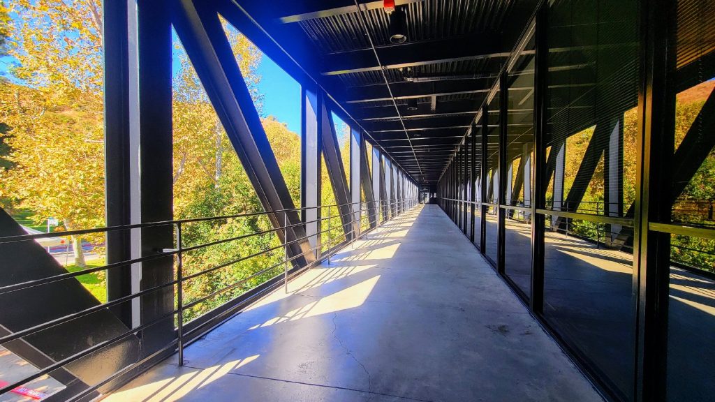 Prominent midcentury-modern architect Craig Ellwood designed the ArtCenter College of Design in Pasadena, California. Photo courtesy of Jim Farber.