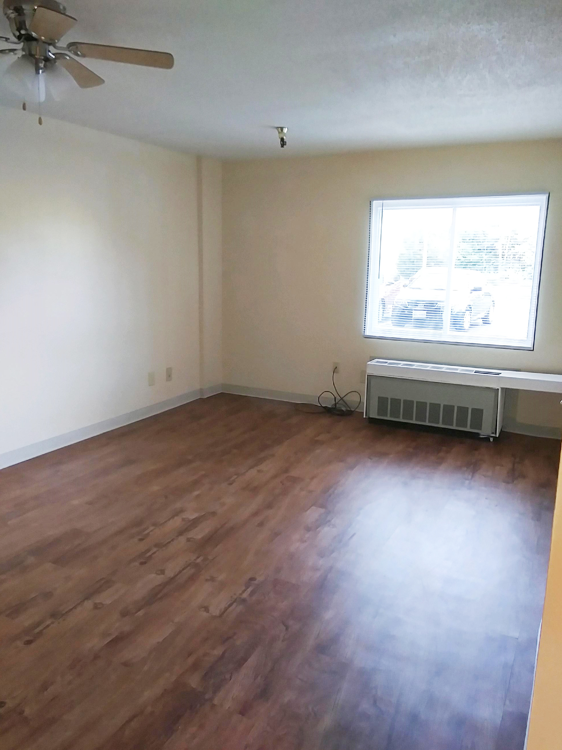Mad River Living Area2