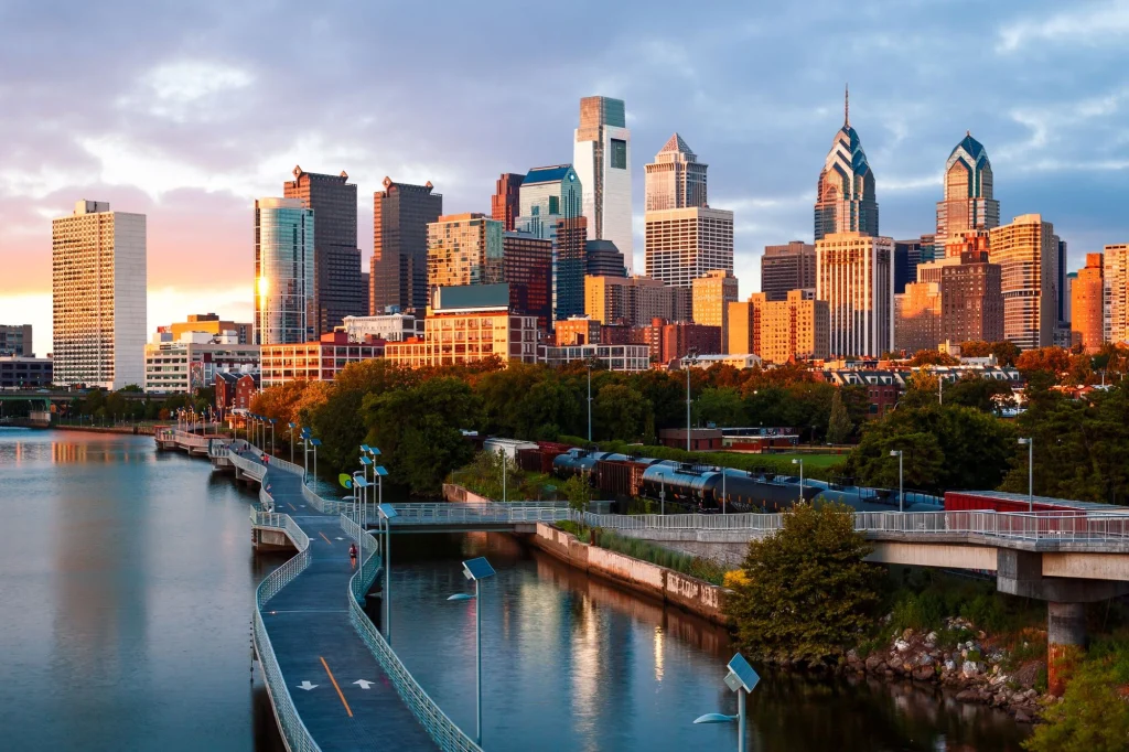 philadelphia city skyline river